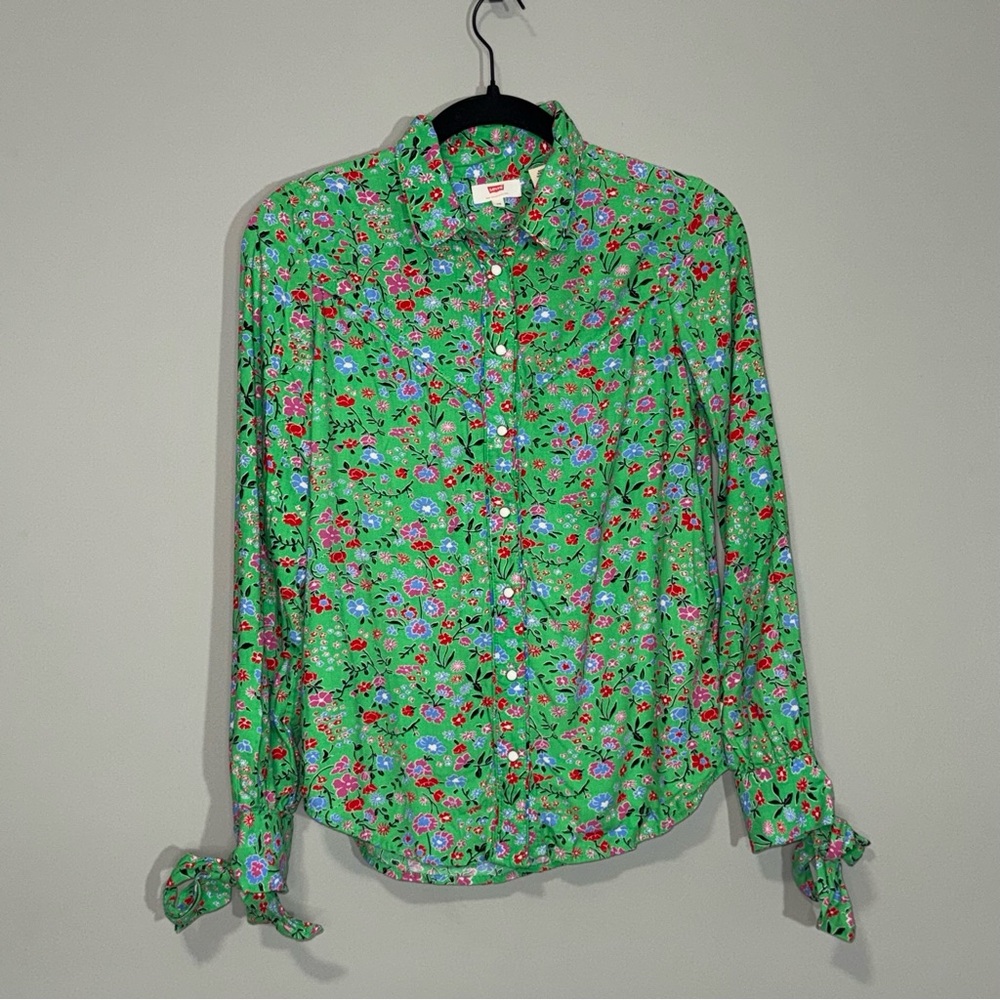 Levis Womens XS Green Floral Western Snap Button Down Shirt Tie Cuff Long Sleeve
